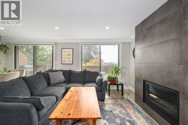 3201 Lonsdale Avenue, North Vancouver, BC V7N4G8 Photo 5