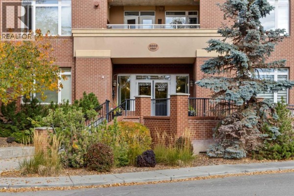 Den - 3203, 24 Hemlock Crescent Sw, Calgary, AB T3C2Z1 Photo 3