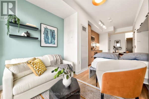 Kitchen - 3203 - 127 Broadway Avenue, Toronto, ON M4P1V3 Photo 3