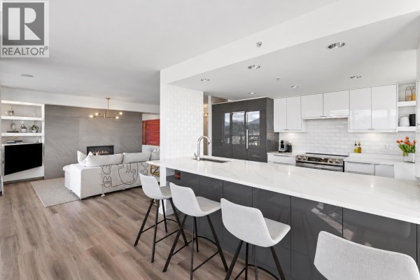 3203 2138 Madison Avenue, Burnaby, BC V5C6T6 Photo 3