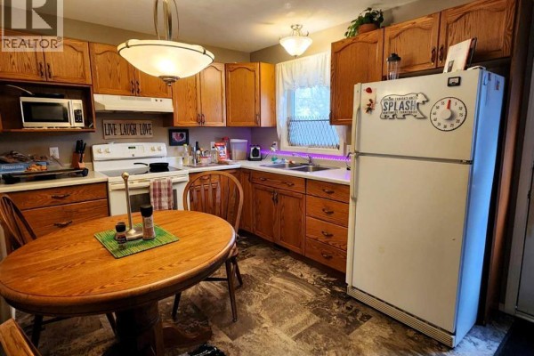 Bedroom - 3203 50 Avenue, Lloydminster, SK S9V0N8 Photo 4