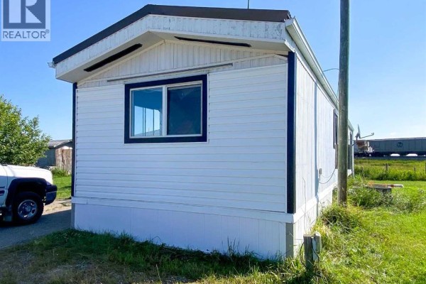 3203 50 Avenue, Olds, AB T4H1A5 Photo 2