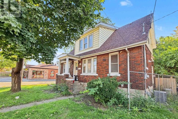 Residential for sale at 3203 Linwood Place, Windsor, ON - MLS® mQ8fNT