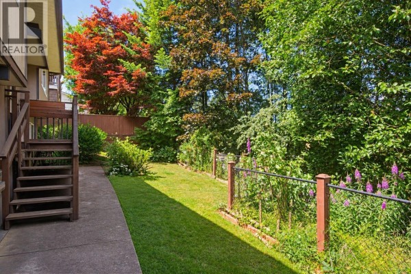 3204 Mariner Way, Coquitlam, BC V3C4K7 Photo 5