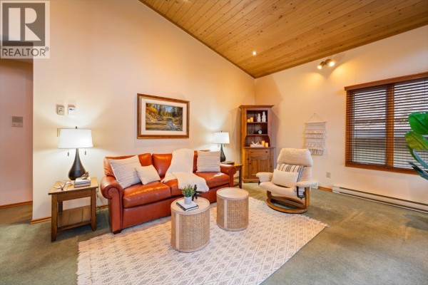 3205 Arbutus Drive, Whistler, BC V8E0B8 Photo 4
