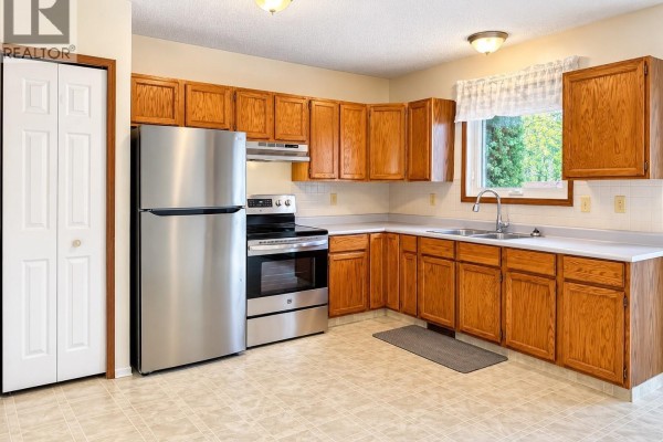 4pc Bathroom - 3205 Bliss Crescent, Prince Albert, SK S6V7M1 Photo 4