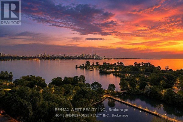3206 - 20 Shore Breeze Drive, Toronto, ON, photo 2