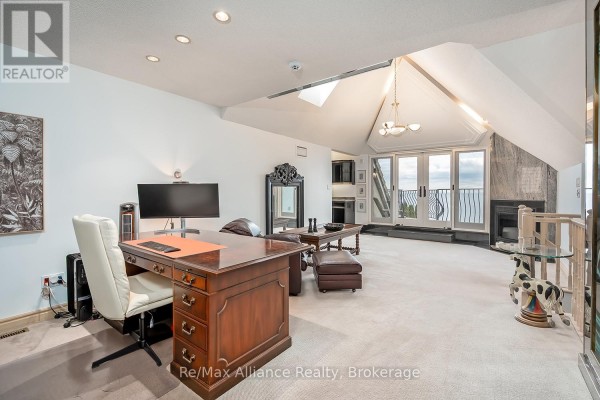 3206 Shoreline Drive, Oakville, ON, photo 3