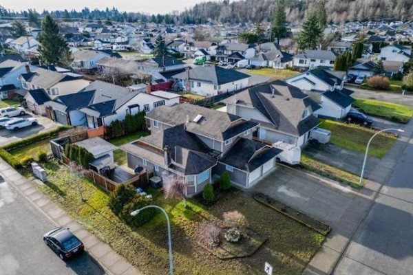 32066 Sorrento Avenue, Abbotsford, BC V2T5B7 Photo 5