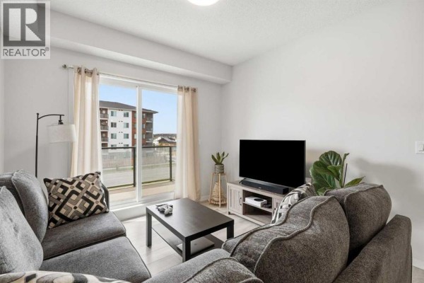 Living room - 3207, 33 Carringham Gate Nw, Calgary, AB T3P2H6 Photo 5
