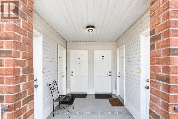 Pantry - 3207 - 12 Sudbury Street, Toronto, ON M6J3W7 Photo 4