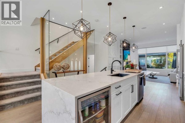 5pc Bathroom - 3207 Kinsale Road Sw, Calgary, AB T3E4S1 Photo 5