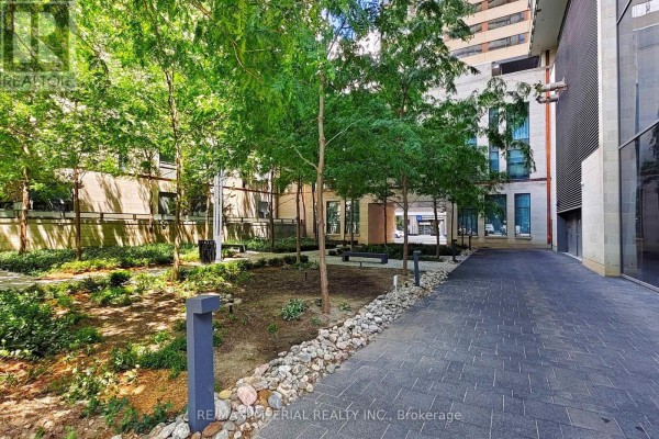 3208 - 1080 Bay Street, Toronto, ON M5S0A5 Photo 4