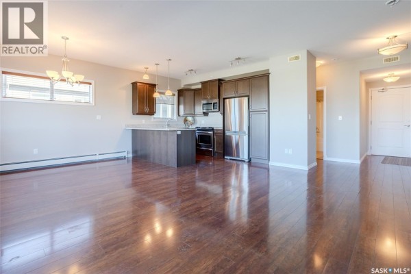 Living room - 321 2710 Main Street, Saskatoon, SK S7H0M3 Photo 4