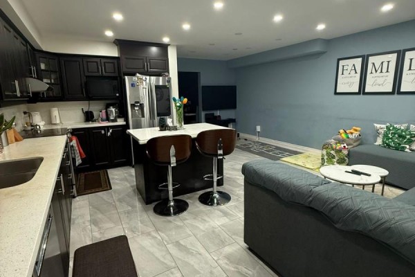 321 Aspendale Crescent, Mississauga, ON, photo 3