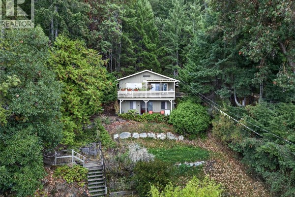 Kitchen - 321 Collins Rd, Salt Spring, BC V8K2N1 Photo 5