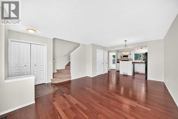 321 Elgin Point Se, Calgary, AB, photo 3