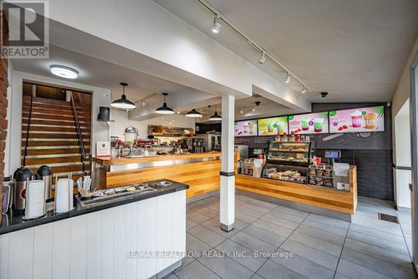 321 Lakeshore Road E, Oakville, ON L6J1J4 Photo 4