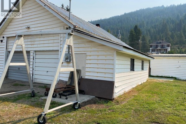 321 N Kimberley Avenue, Greenwood, BC V0H1J0 Photo 3