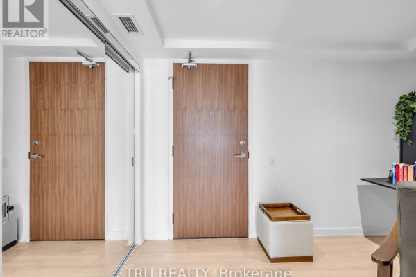 3210 - 70 Queens Wharf Road, Toronto, ON M5V0J2 Photo 2
