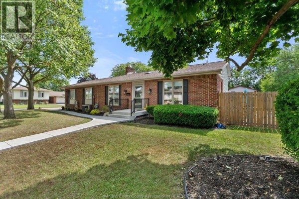 Office - 3210 Halpin Road, Windsor, ON N8R2B2 Photo 5