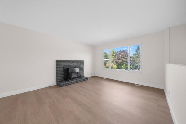 32114 Mouat Drive, Abbotsford, BC V2T4G6 Photo 2