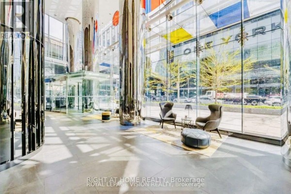 3213 - 10 York Street, Toronto, ON M5J0E1 Photo 5