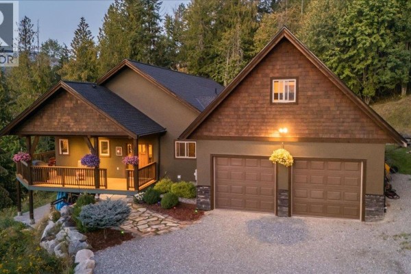 3213 Vindusky Road, Nelson, BC, photo 2