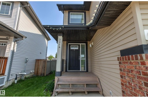 Bedroom 2 - 3214 22a Av Nw, Edmonton, AB T6T0K6 Photo 2
