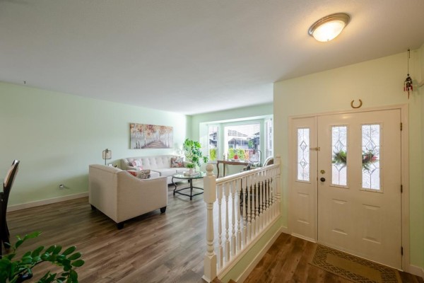 32145 Clinton Avenue, Abbotsford, BC, photo 3