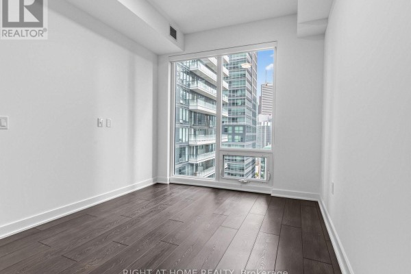 3215 - 115 Blue Jays Way, Toronto, ON M5V0N4 Photo 5