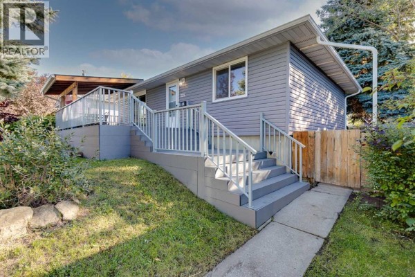 Family room - 3216 15 Street Nw, Calgary, AB T2L0K1 Photo 4