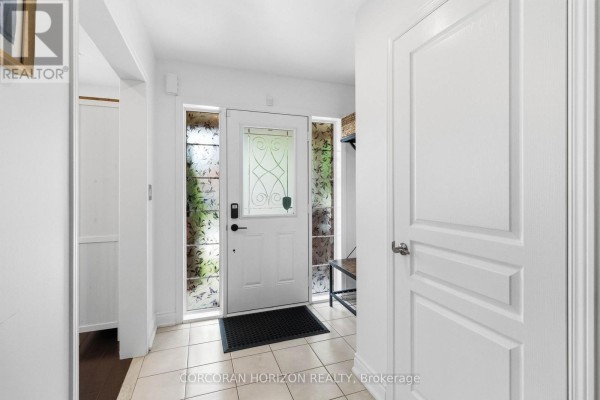 Laundry room - 3216 Robert Brown Boulevard, Oakville, ON L6M0P2 Photo 5