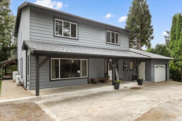 3216 Saddle Street, Abbotsford, BC, photo 2