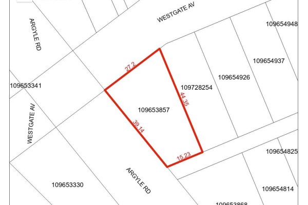 3219/3223 Westgate Avenue, Regina, SK S4S1B4 Photo 4