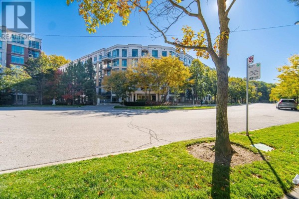 322 - 11 William Carson Crescent, Toronto