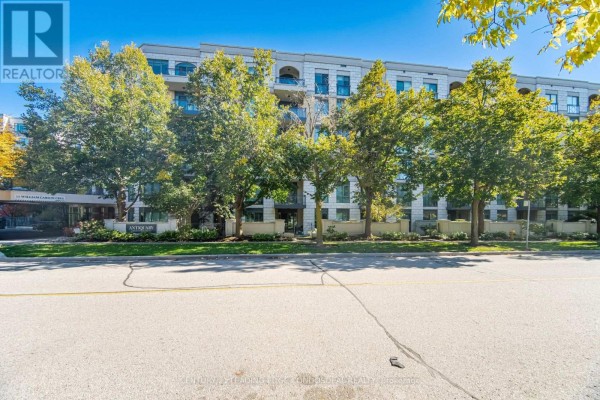 322 - 11 William Carson Crescent, Toronto, ON M2P2G1 Photo 2