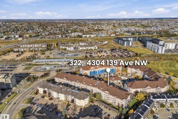 Kitchen - #322 4304 139 Av Nw, Edmonton, AB T5Y0H6 Photo 3