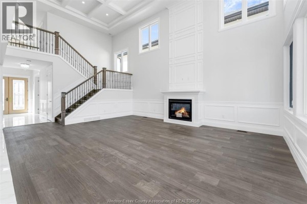 5pc Ensuite bath - 322 Benson, Amherstburg, ON N9V0G7 Photo 3