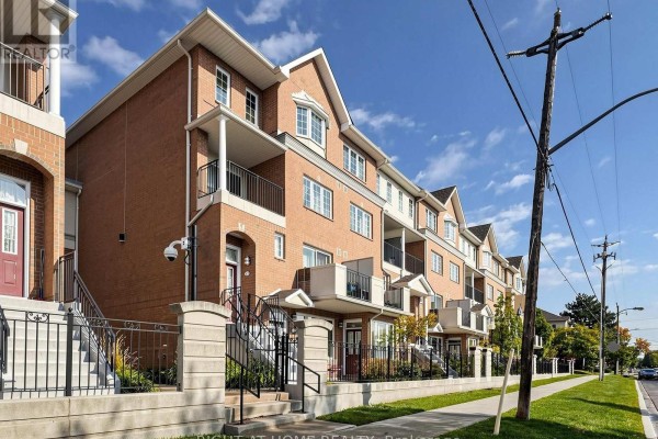 Kitchen - 322 Grandview Way, Toronto, ON M2N6V3 Photo 4