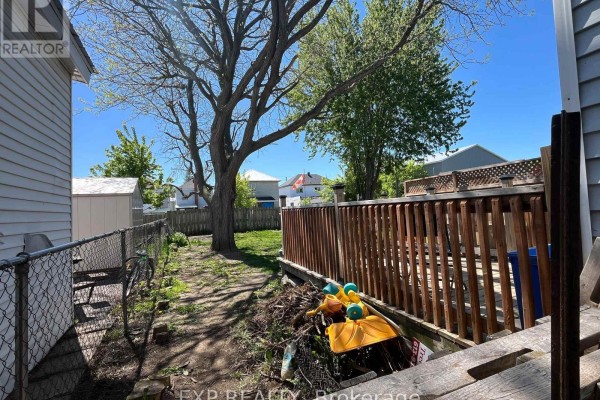Primary Bedroom - 322 Guy Street, Cornwall, ON K6H4V2 Photo 3