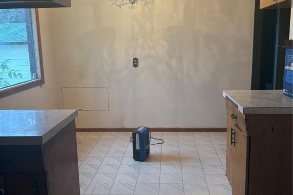 Living room - 322 Myrtle Avenue, Yorkton, SK S3N1R6 Photo 3