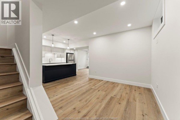 Eating area - 322 Ramsay, Amherstburg, ON N9V1Y5 Photo 4