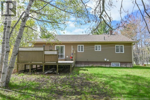 Living room - 322 Route 350, Pokemouche, NB E8P1L2 Photo 5