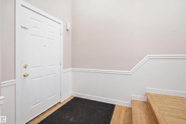 Primary Bedroom - 3220 42a Av Nw, Edmonton, AB T6T1E5 Photo 5