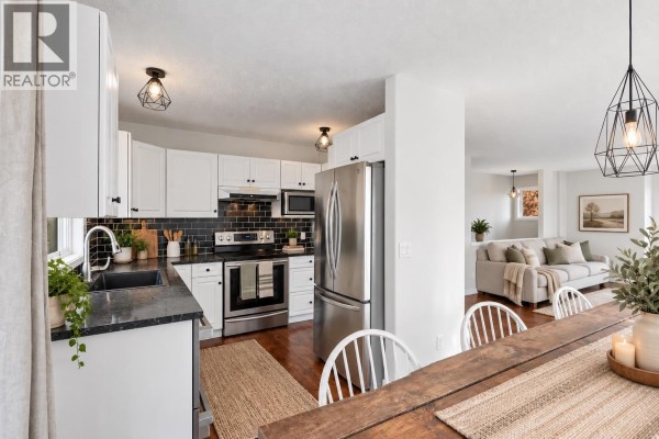 Dining room - 3220 Mciver Road, West Kelowna, BC V4T1G1 Photo 5