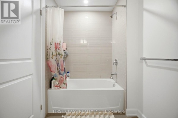 1209 - 3220 William Coltson Avenue, Oakville, ON, photo 2