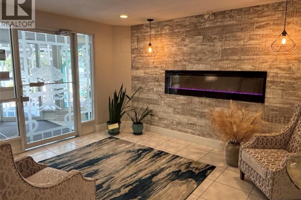 3pc Ensuite bath - 3221 Centennial Drive Unit# 401, Vernon, BC V1T2T8 Photo 5