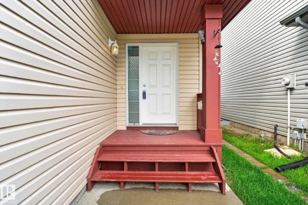 3224 26 St Nw, Edmonton, AB, photo 2