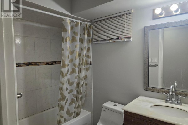 Laundry room - 3224 Angel Pass Drive, Mississauga, ON L5M7J6 Photo 4